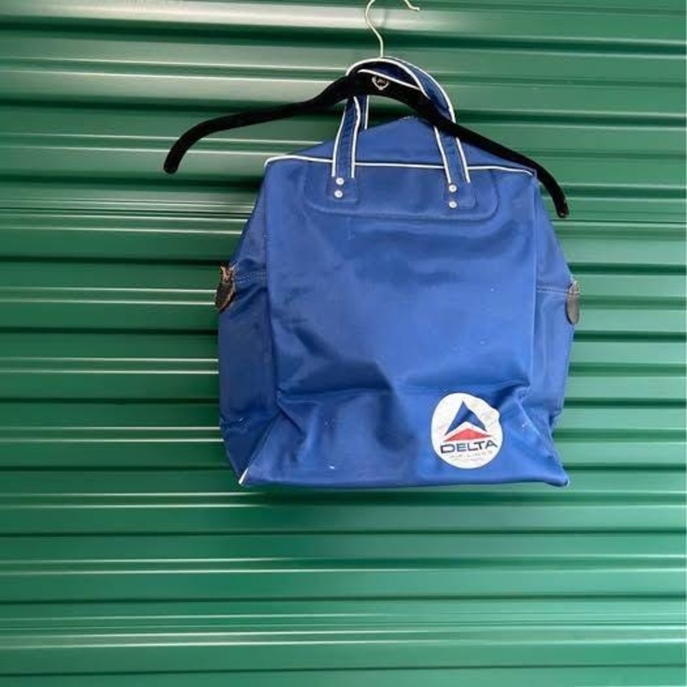 1970s Delta Airlines Cabin Bag (2 available)